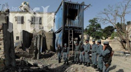 един убит трима ранени военнослужещи афганистан