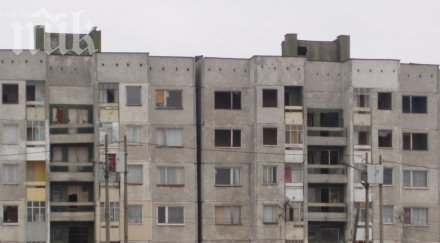 млада жена падна етаж загина