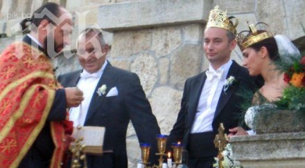 три военни машини навъртели бона сватбата николай младенов