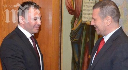 новият главен секретар мвр подари икона исус христос калин георгиев