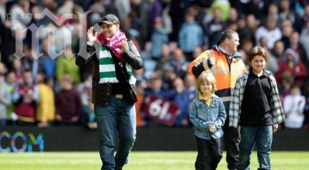 стенли алекс помогне астън вила