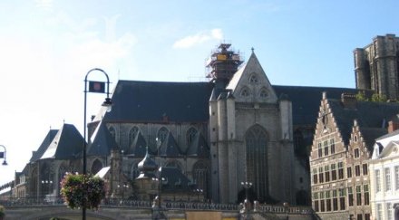 000 души протестират брюксел замразяването заплатите