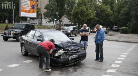 катастрофа блокира булевард тодор александров снимки