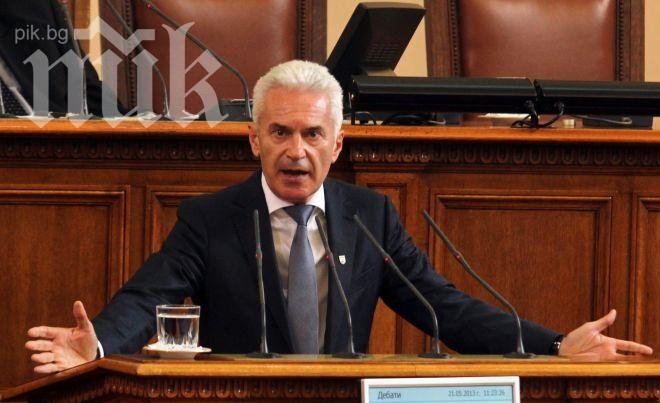 Волен Сидеров към премиера: Незабавно свалете охраната от Цветанов и Яне Янев