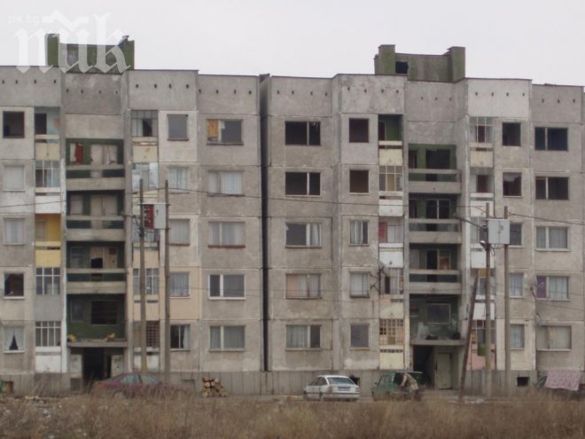 Млада жена падна от 10 етаж и загина на място