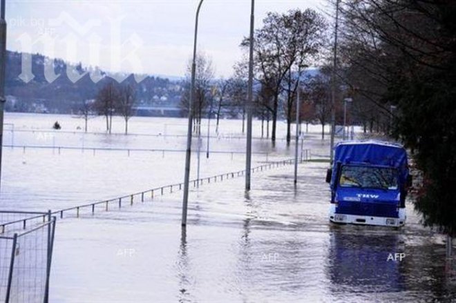 Наводненията застрашават германския град Битерфелд