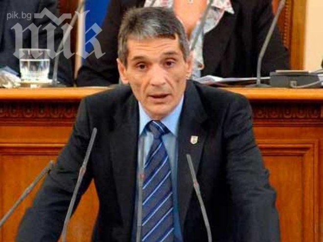 Депутатът Лаков: ГЕРБ са ползвали хеликоптери като таксита