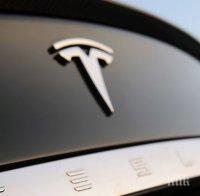Вицепрезидент на „Тесла“ напуска компанията