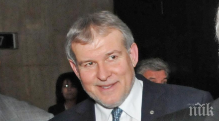 лидерът сдс водим разговори валери симеонов сваляне правителството