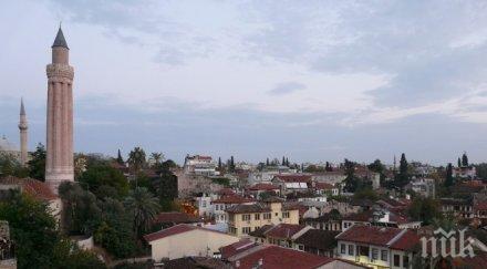 външно пострадали българи труса анталия