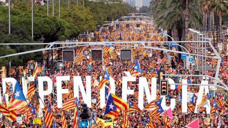 Над един милион се събраха в Барселона за празника на Каталуния 
