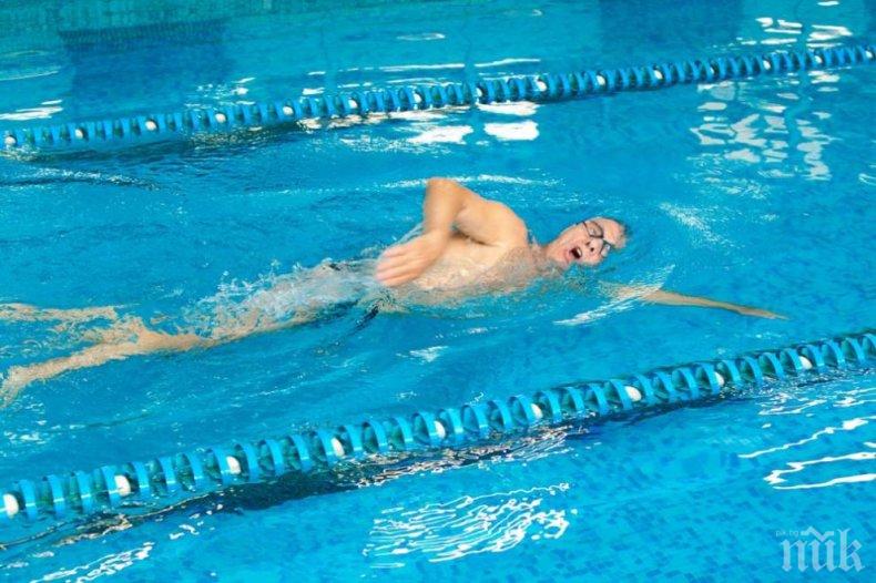  74-годишен силистренец постави рекорд по плуване
