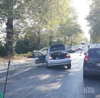 Тежка катастрофа край Пловдив - жена е в болница след жестокия удар (СНИМКИ)