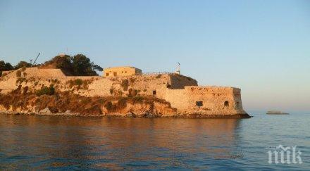 интересите сащ сериозни разширяването базата крит