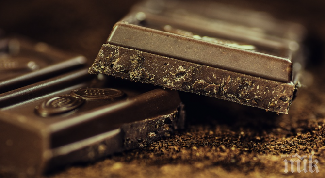 Черният шоколад сваля риска от високо кръвно