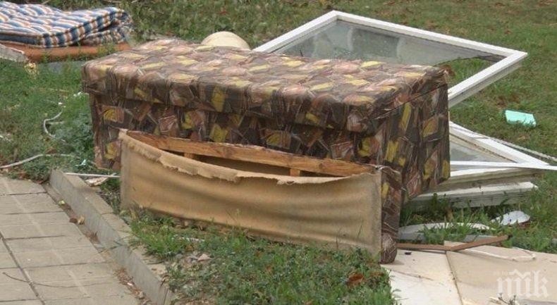 Във Велико Търново поставиха контейнери за стари мебели