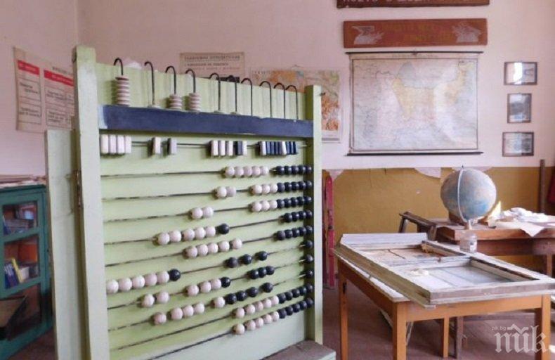 Родопчанин си направи вкъщи Храм на познанието