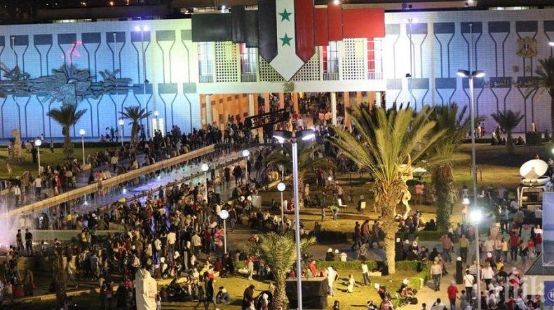 ДЕМОКРАЦИЯ! Сирийците гласуват на местни избори