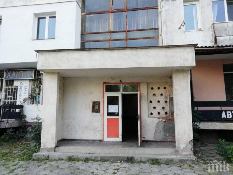 Версия: Колелото задушило 10-годишното дете в асансьора