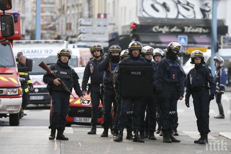 ИЗВЪНРЕДНО! Затвориха „Шанз-Елизе“  в Париж заради подозрителна кола (СНИМКИ)