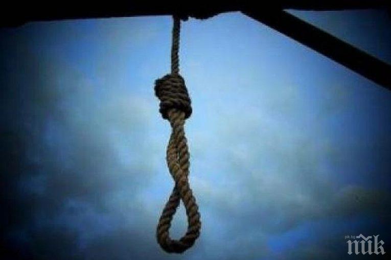 ШОК! Крадла се обеси в ареста - свила 20 лв. от дядо в Мездра