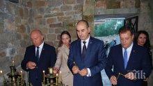 Цветанов присъства на празнична Света литургия в църквата „Свети 40 мъченици“ във Велико Търново