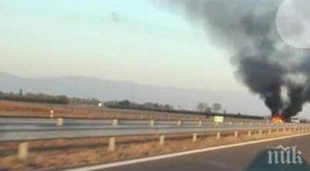 инцидент тракия кола избухна пламъци движението затруднено