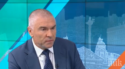 пик ретро марешки без шофьор служебна кола папарашки снимки