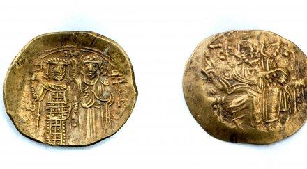 откриха първата златна монета лютица