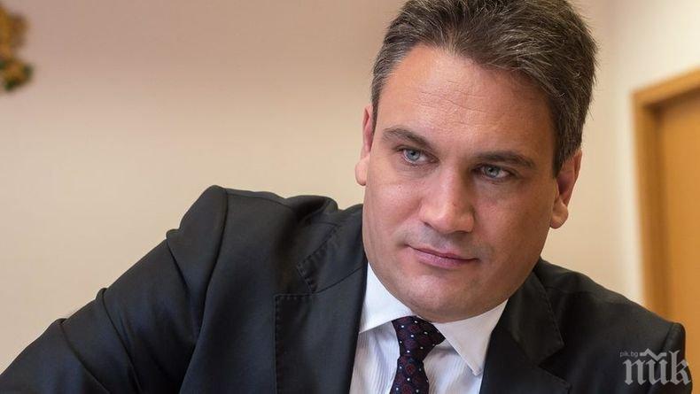 НОВОСТ! Въвеждат антикорупционно обучение в училищата