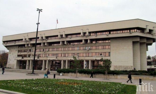 Жена осъди общината в Русе заради счупен таз - подхлъзнала се на тротоар