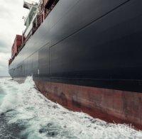 Пирати нападнаха товарен кораб край Нигерия
