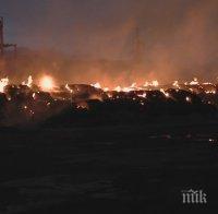 ЕКСКЛУЗИВНО ЗА ПОЖАРИТЕ! Изгорели 4 складови помещения край ТЕЦ-Сливен, страшен вятър разпространил пламъците (СНИМКИ)