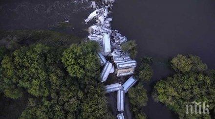 товарен влак дерайлира айова