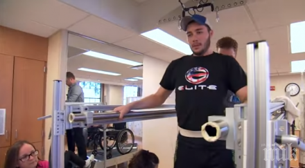 истинско чудо парализиран мъж проходи благодарение имплант гърба видео