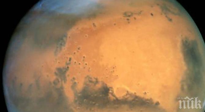 МИСТЕРИЯ! От 10 юни няма вест от Опортюнити - роботът се вижда като бяла точка върху повърхността на Марс