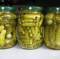 Сокът от кисели краставички помага не само при махмурлук