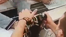 КРЪЖОК "БЪРЗИ РЪЦЕ"! Ловки джебчийки задигат скъпи бижута в София