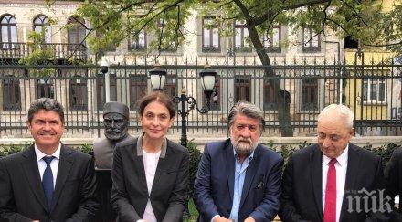 признание вежди рашидов ценни награди 120 годишнина желязната църква свети стефан истанбул