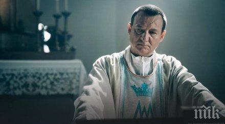 филм пияни развратни свещеници разбуни духовете полша