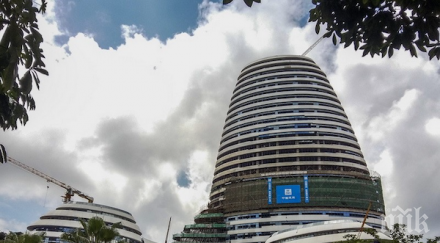 огромен пенис изстрелващ фойерверки изникна китайски град видео