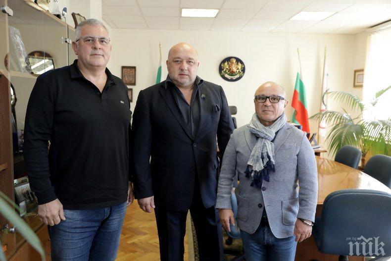 Министър Кралев се срещна с новоизбраните шефове на федерацията по джудо

