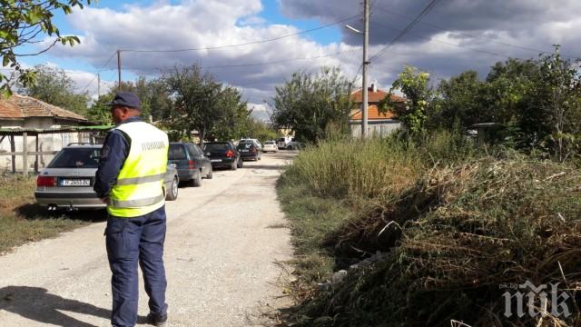 ТРАУР: Каспичан в черно след четворното убийство