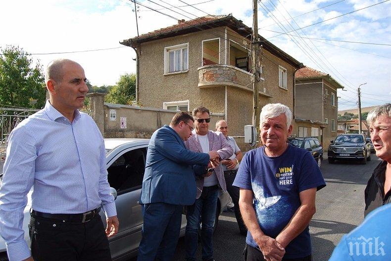 Цветан Цветанов посети свищовското село Ореш (СНИМКИ)