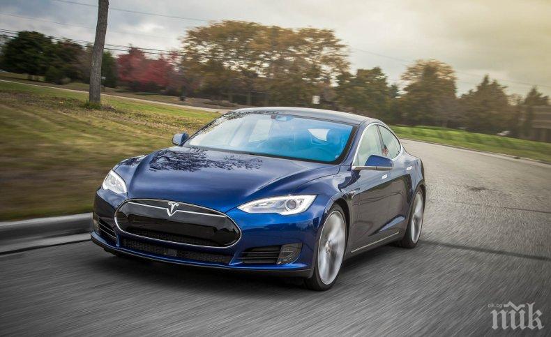 Младият милионер Димитър Стойков подкара първата „Тесла” в Благоевград