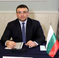 Вътрешният министър Маринов: Търсят се записи от стрелбата в 