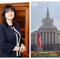 ИЗВЪНРЕДНО В ПИК TV! Цвета Караянчева показва новата зала за депутатските заседания в бившия партиен дом (ОБНОВЕНА)