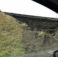 УЖАС В БУРГАСКИЯ КВАРТАЛ САРАФОВО: Районът е във воден капан (СНИМКИ)