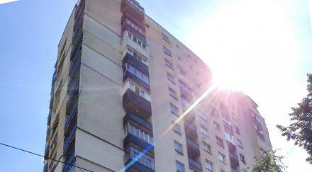 бизнес професионалните домоуправители въртят колосални суми