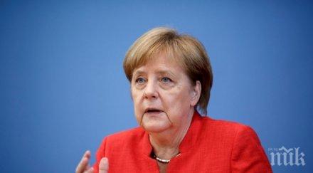 палестински ученици призоваха помощ ангела меркел